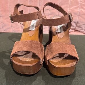 Steve Madden Brown Suede Platform Sandals